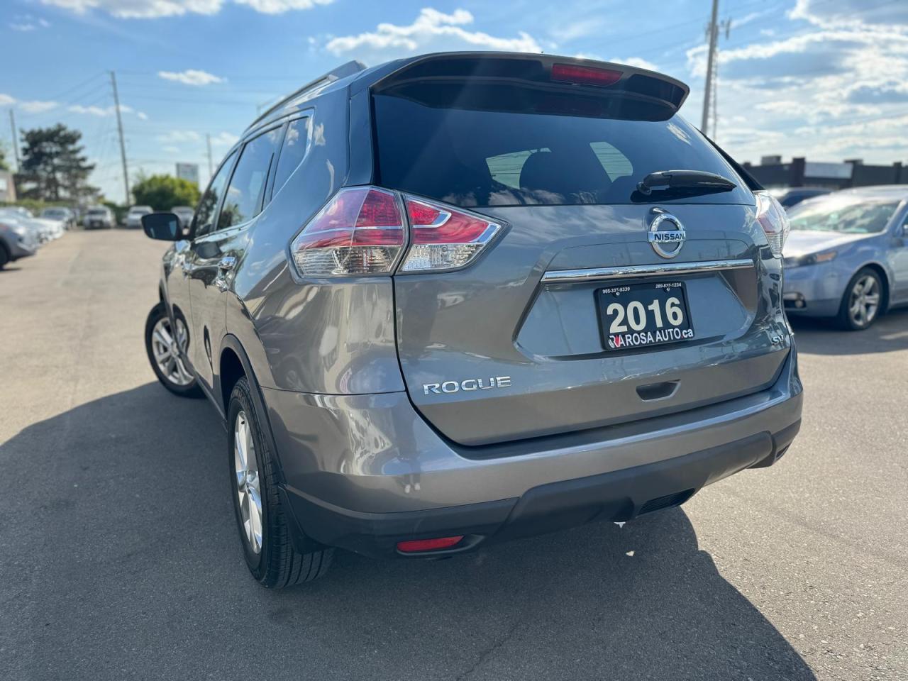 2016 Nissan Rogue AUTO LOW KM SAFETY CERTIFIED BLUETOOTH BACKUP CAM Photo4