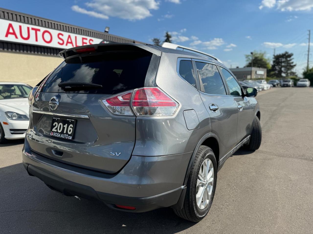 2016 Nissan Rogue AUTO LOW KM SAFETY CERTIFIED BLUETOOTH BACKUP CAM - Photo #7