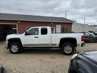 Used 2013 Chevrolet Silverado 2500 HD LT DURAMAX DIESEL MINT SHAPE NEEDS NOTHING for sale in Saskatoon, SK