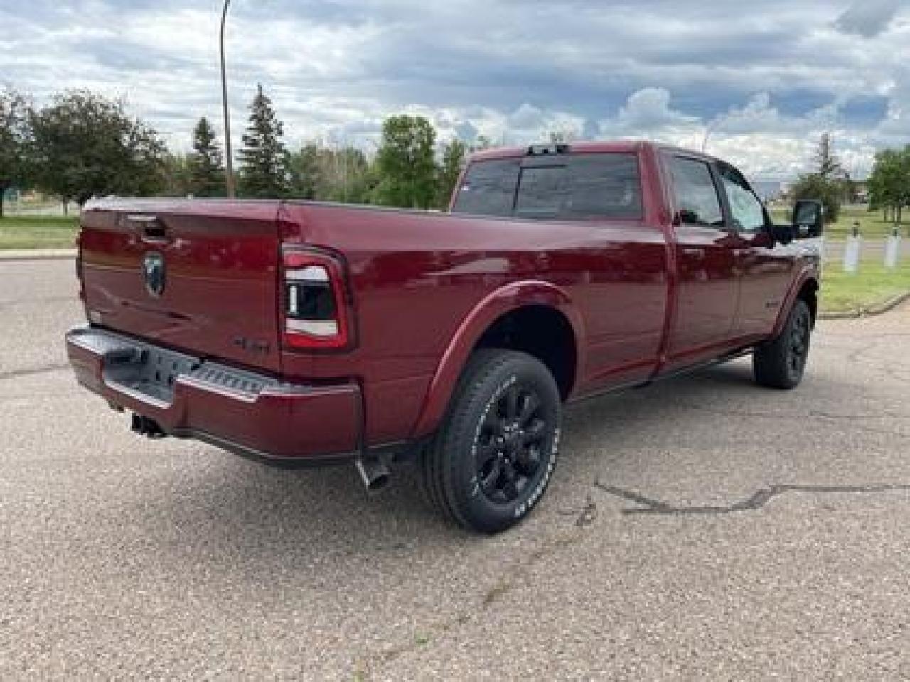 2024 RAM 3500 Limited 4x4 Crew Cab 8' Box #96 Photo2