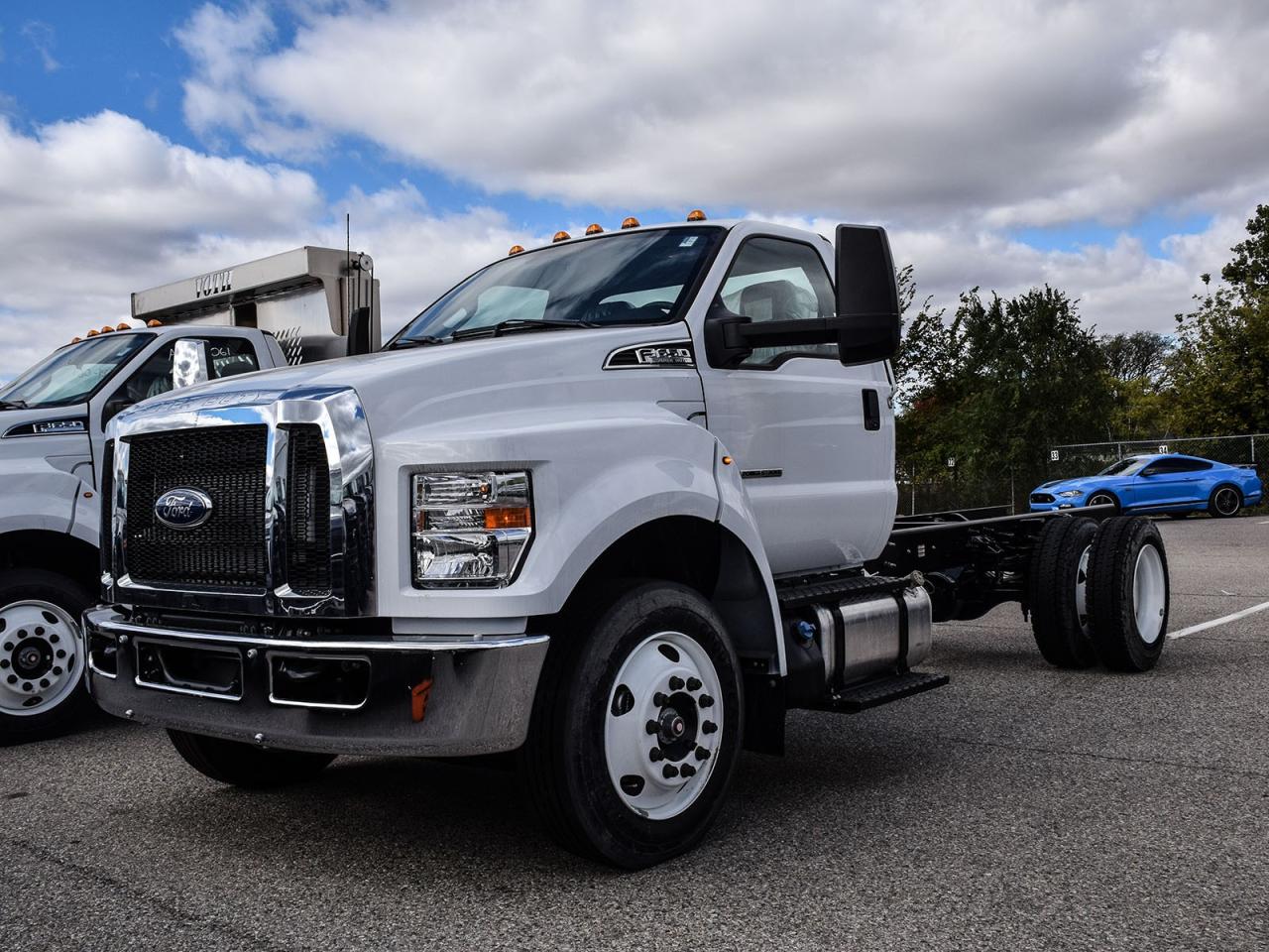 New 2025 Ford Super Duty F-650 Straight Frame BASE for sale in Chatham, ON