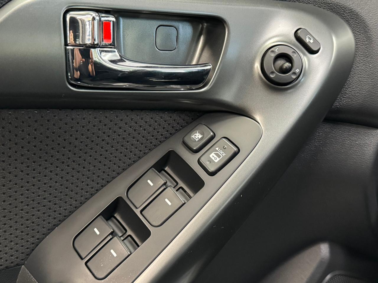 2013 Kia Forte EX+Heated Seats+A/C+Cruise Control+Tinted Windows Photo79