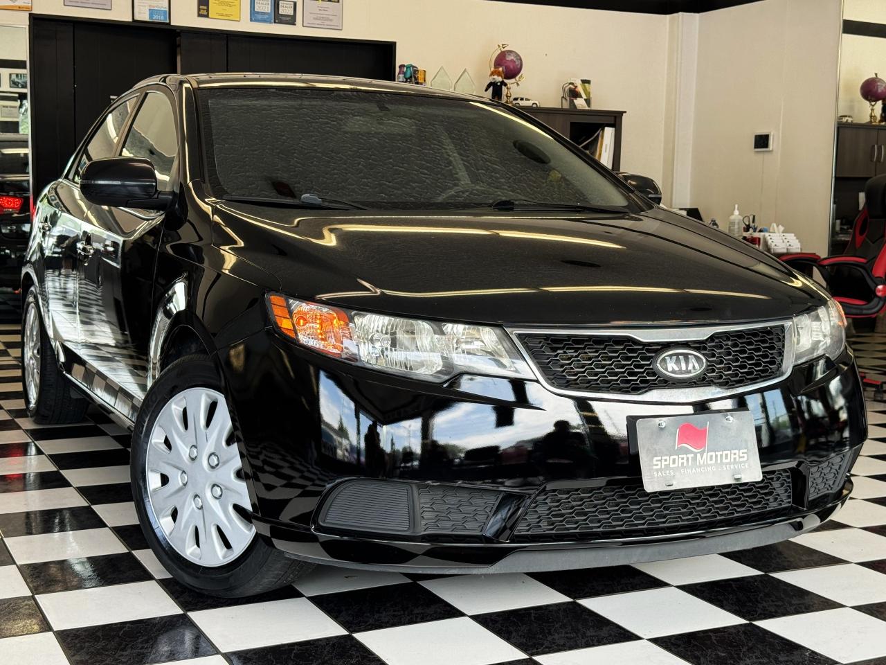 2013 Kia Forte EX+Heated Seats+A/C+Cruise Control+Tinted Windows Photo61
