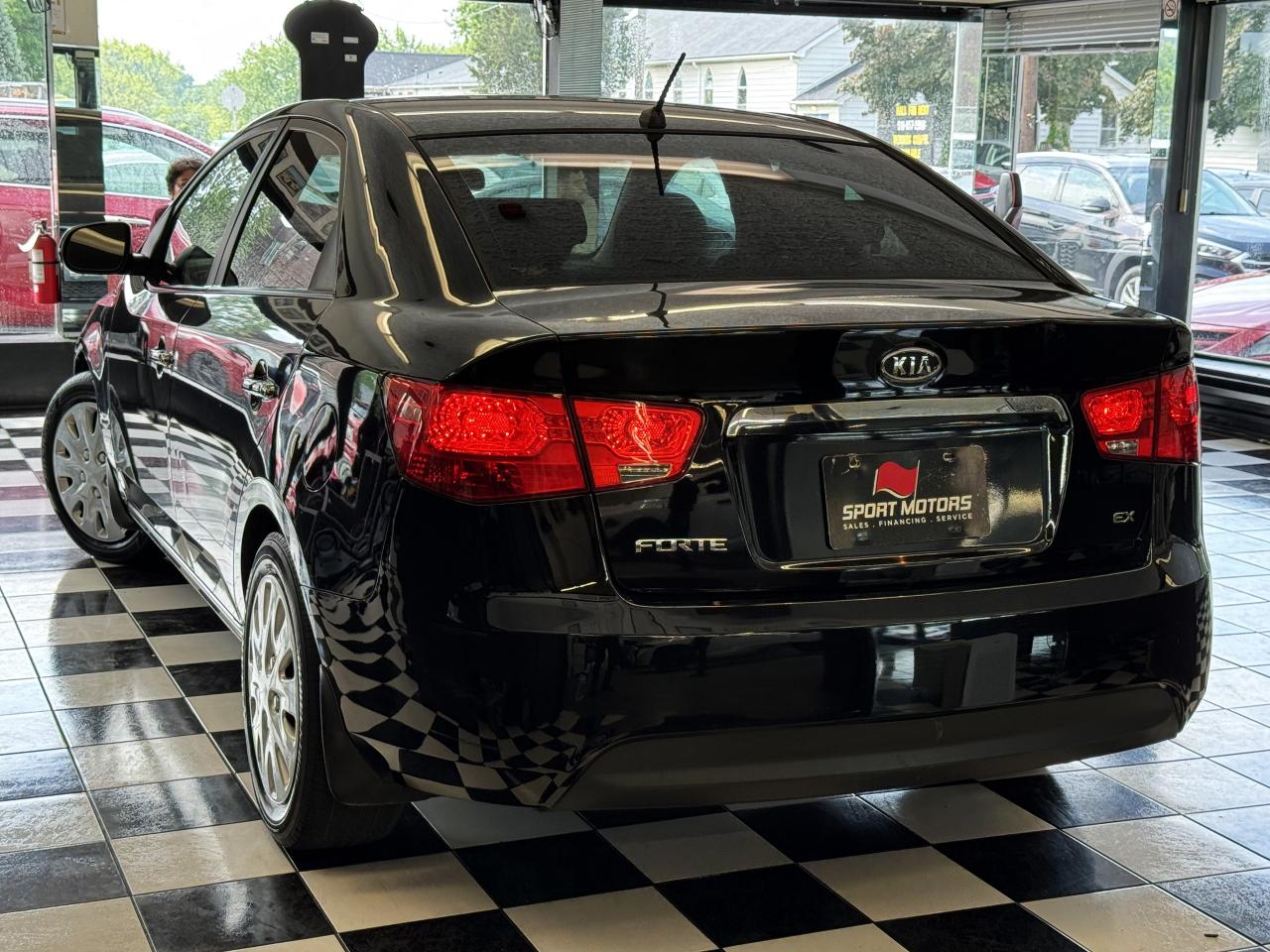 2013 Kia Forte EX+Heated Seats+A/C+Cruise Control+Tinted Windows Photo60
