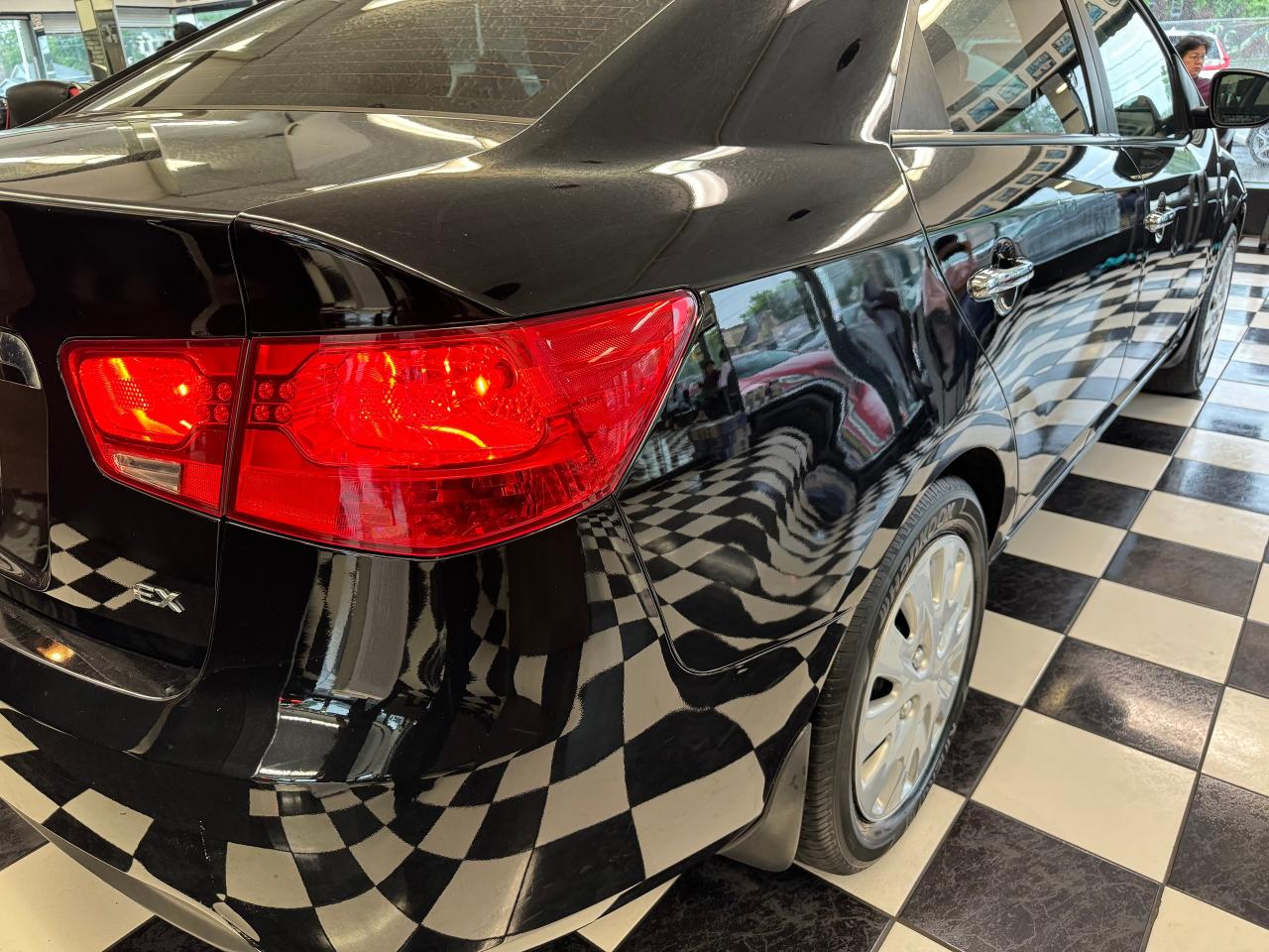 2013 Kia Forte EX+Heated Seats+A/C+Cruise Control+Tinted Windows Photo84