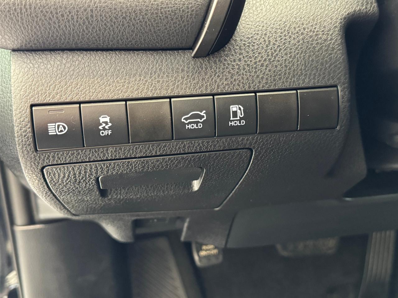 2021 Toyota Camry SE+LEATHER+APPLEPLAY+ADAPTIVE CRUISE+CLEAN CARFAX - Photo #44