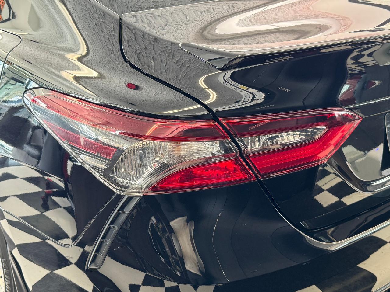 2021 Toyota Camry SE+LEATHER+APPLEPLAY+ADAPTIVE CRUISE+CLEAN CARFAX Photo58