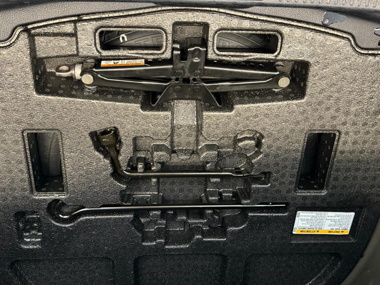 2021 Toyota Camry SE+LEATHER+APPLEPLAY+ADAPTIVE CRUISE+CLEAN CARFAX - Photo #54