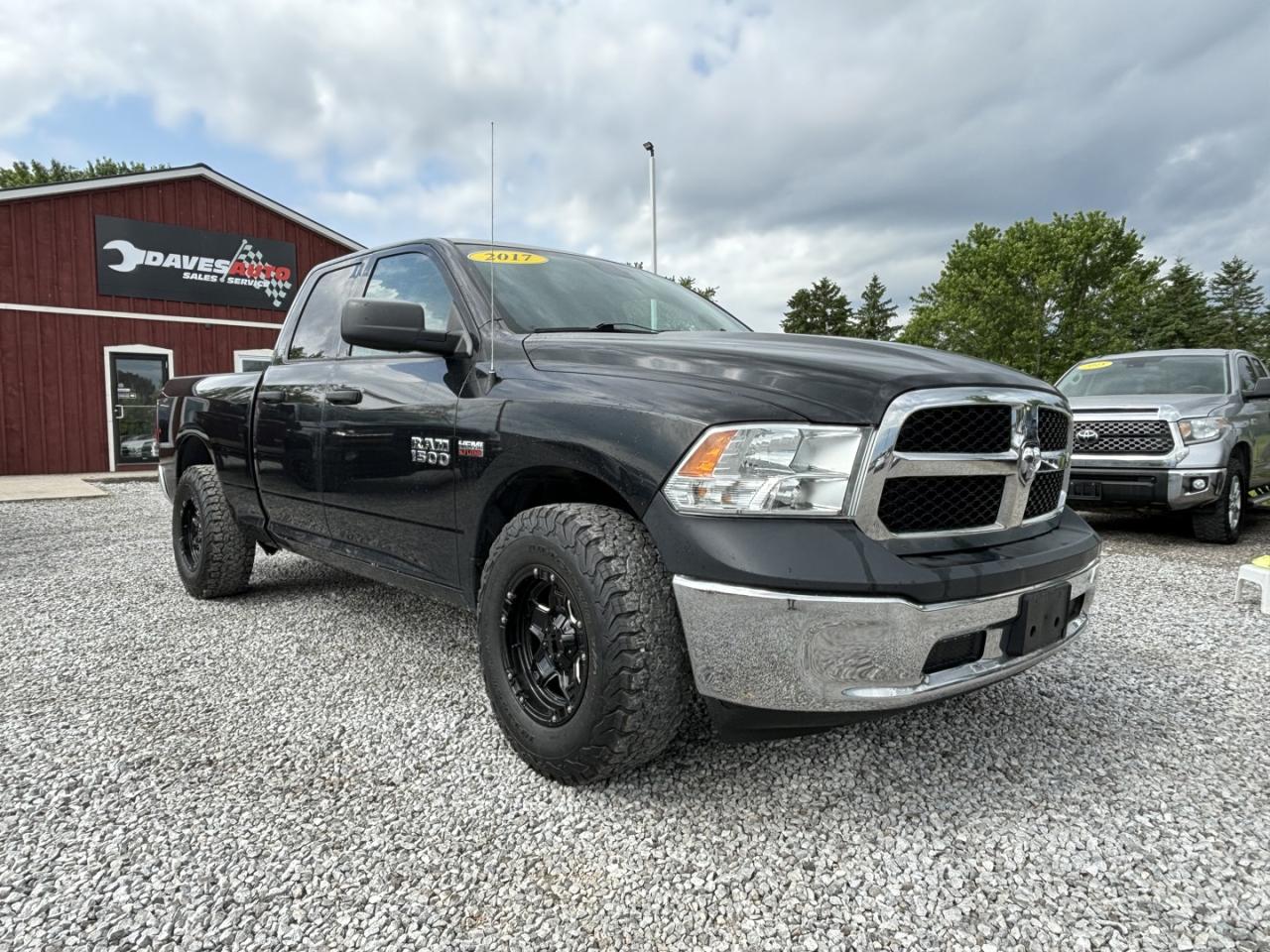 Used 2017 RAM 1500 Tradesman Clean Carfax for sale in Dunnville, ON