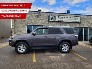 Used 2016 Toyota 4Runner 4WD V6 SR5/LEATHER/SUNROOF/NAVIGATION for sale in Calgary, AB