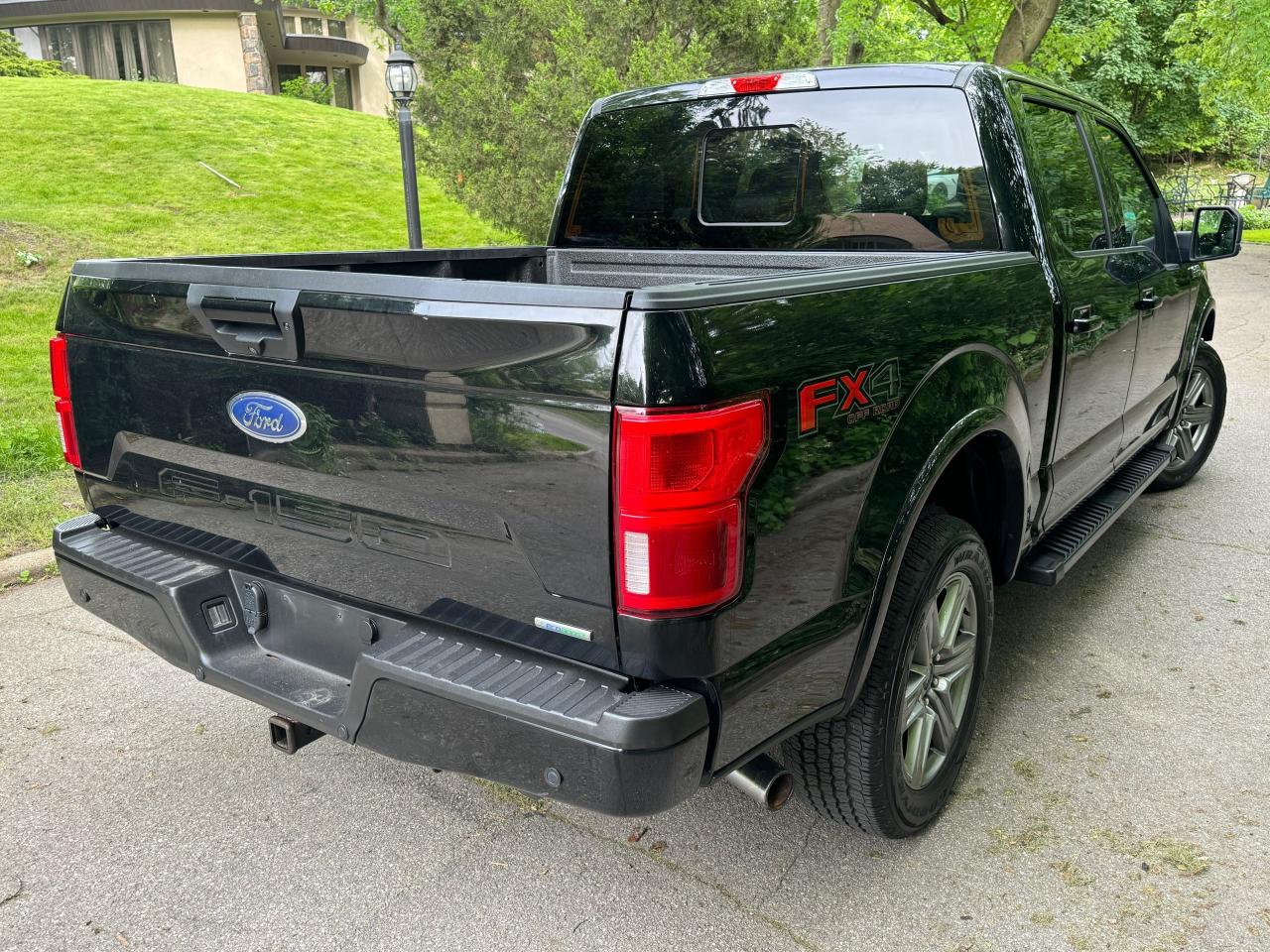 2018 Ford F-150 XLT Photo4