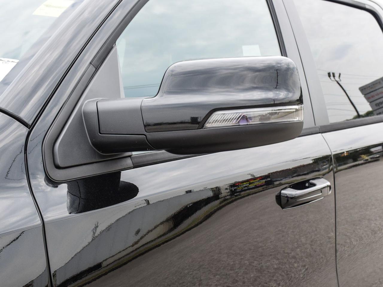 2025 RAM 1500 Big Horn Photo