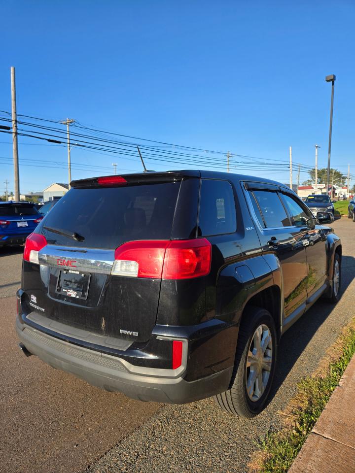 2017 GMC Terrain SLE - Photo #4