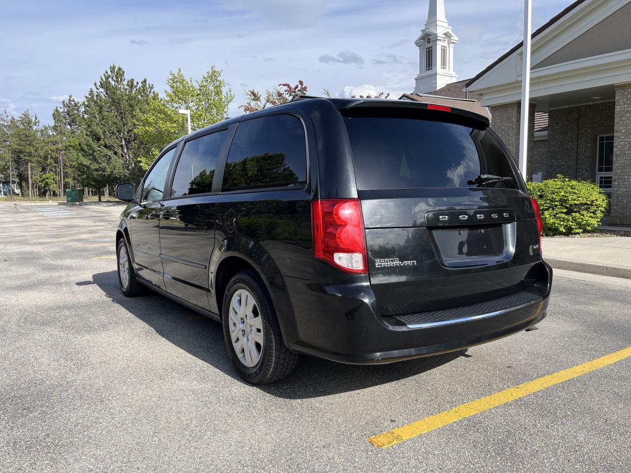 2014 Dodge Grand Caravan SE - Photo #3