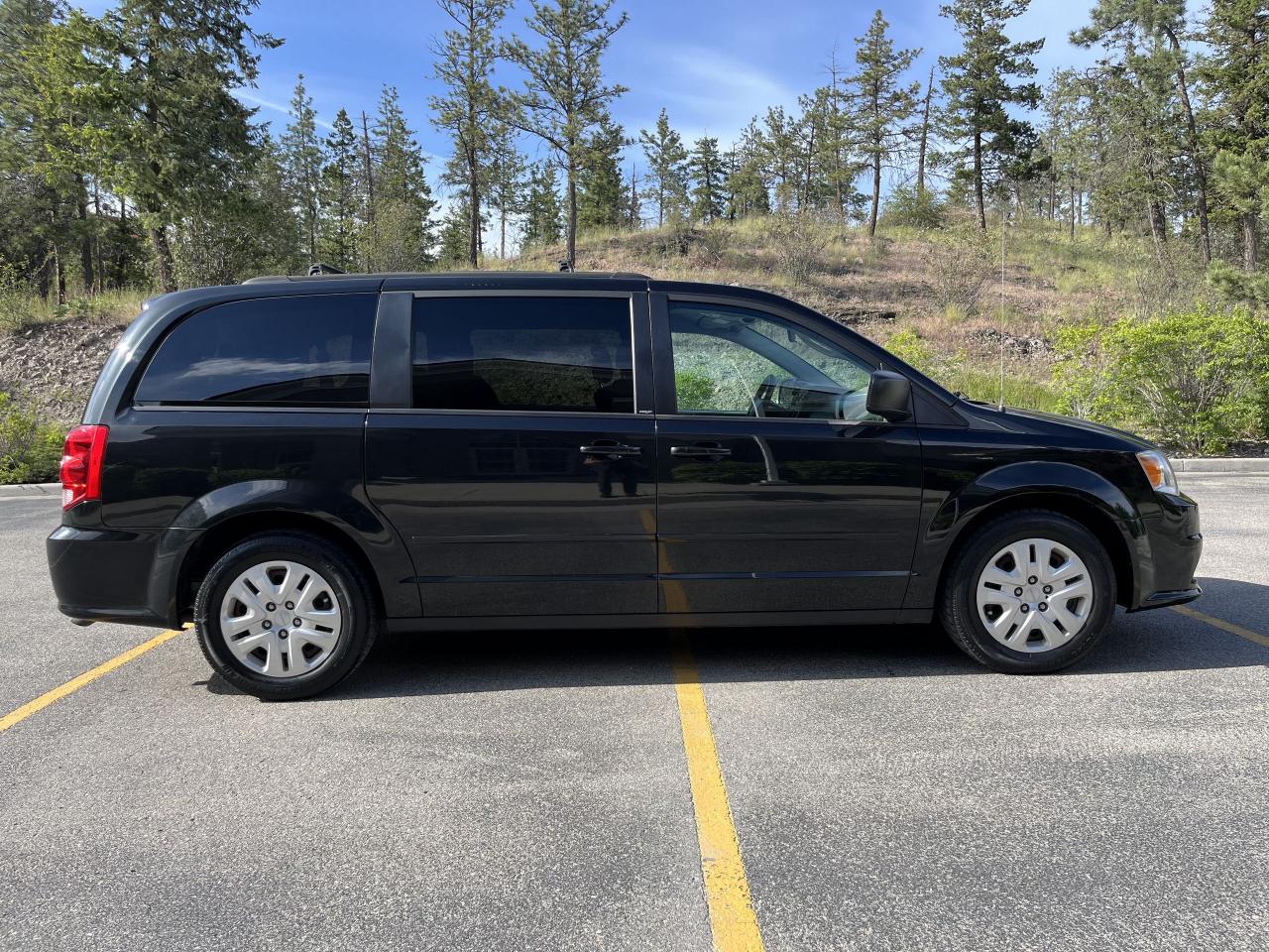 2014 Dodge Grand Caravan SE - Photo #6
