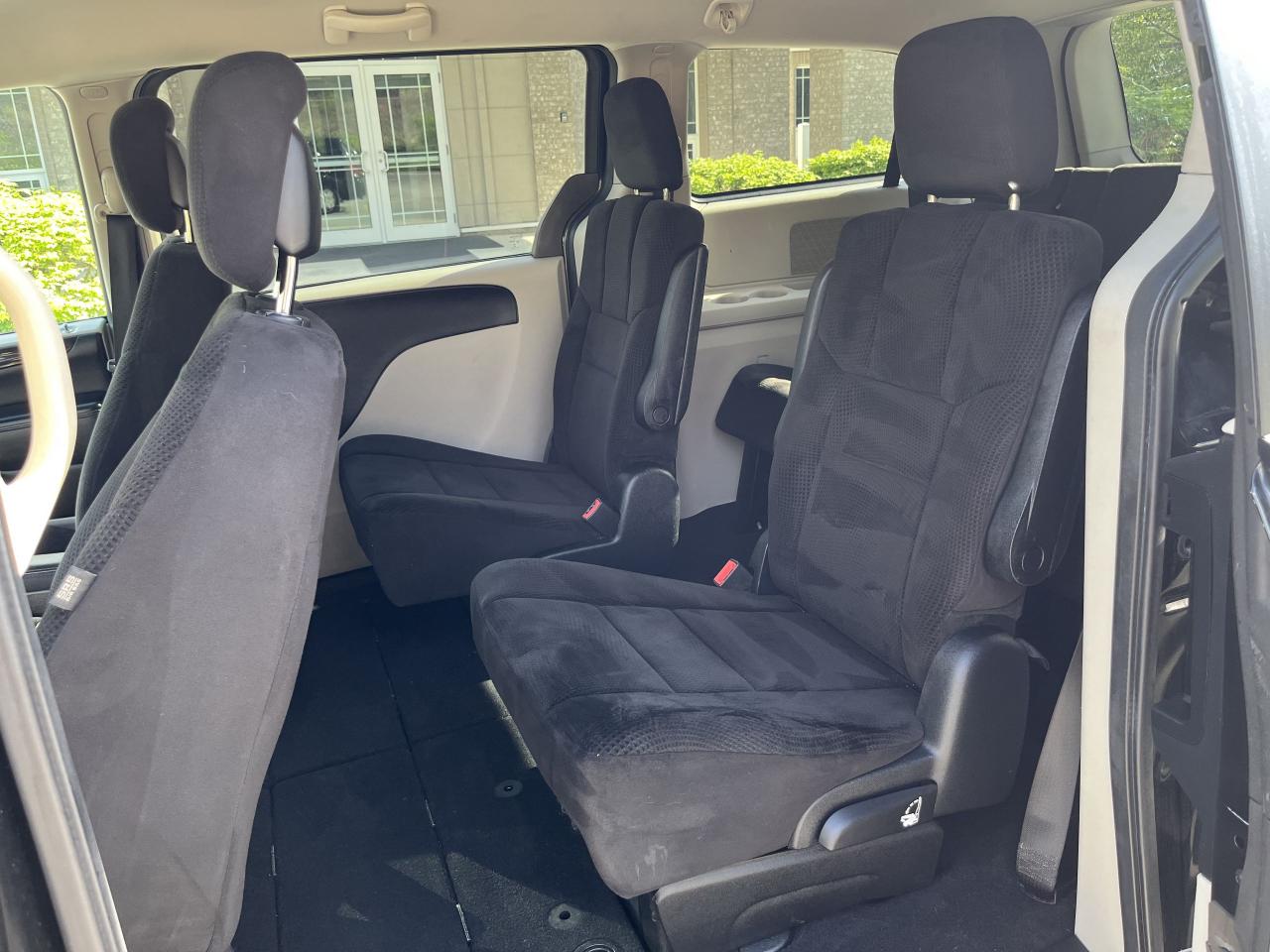 2014 Dodge Grand Caravan SE - Photo #12
