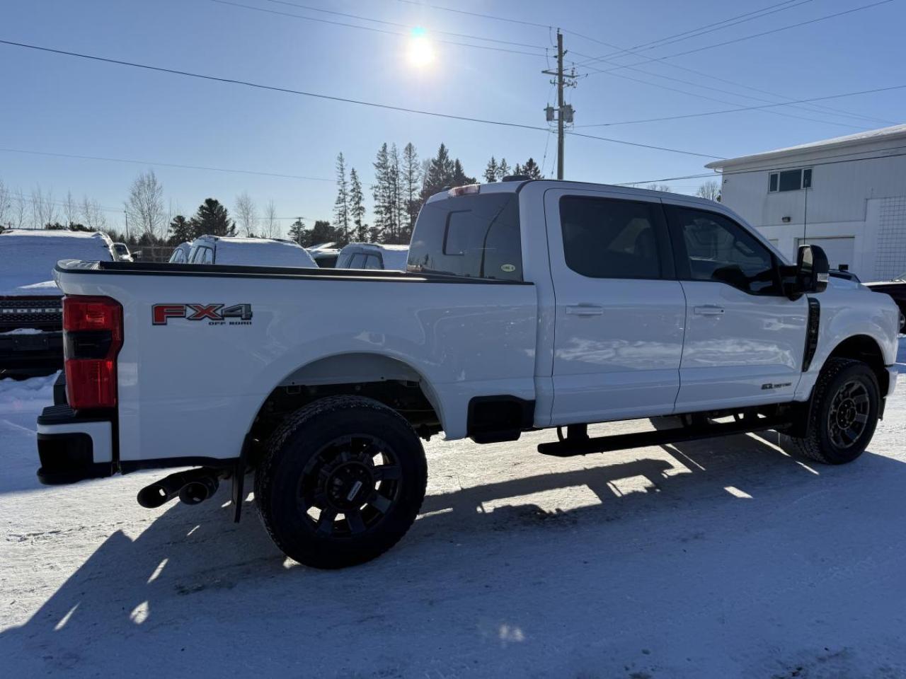 2024 Ford F-250 Super Duty SRW LARIAT 4WD CREW CAB 6.75' BOX Photo4