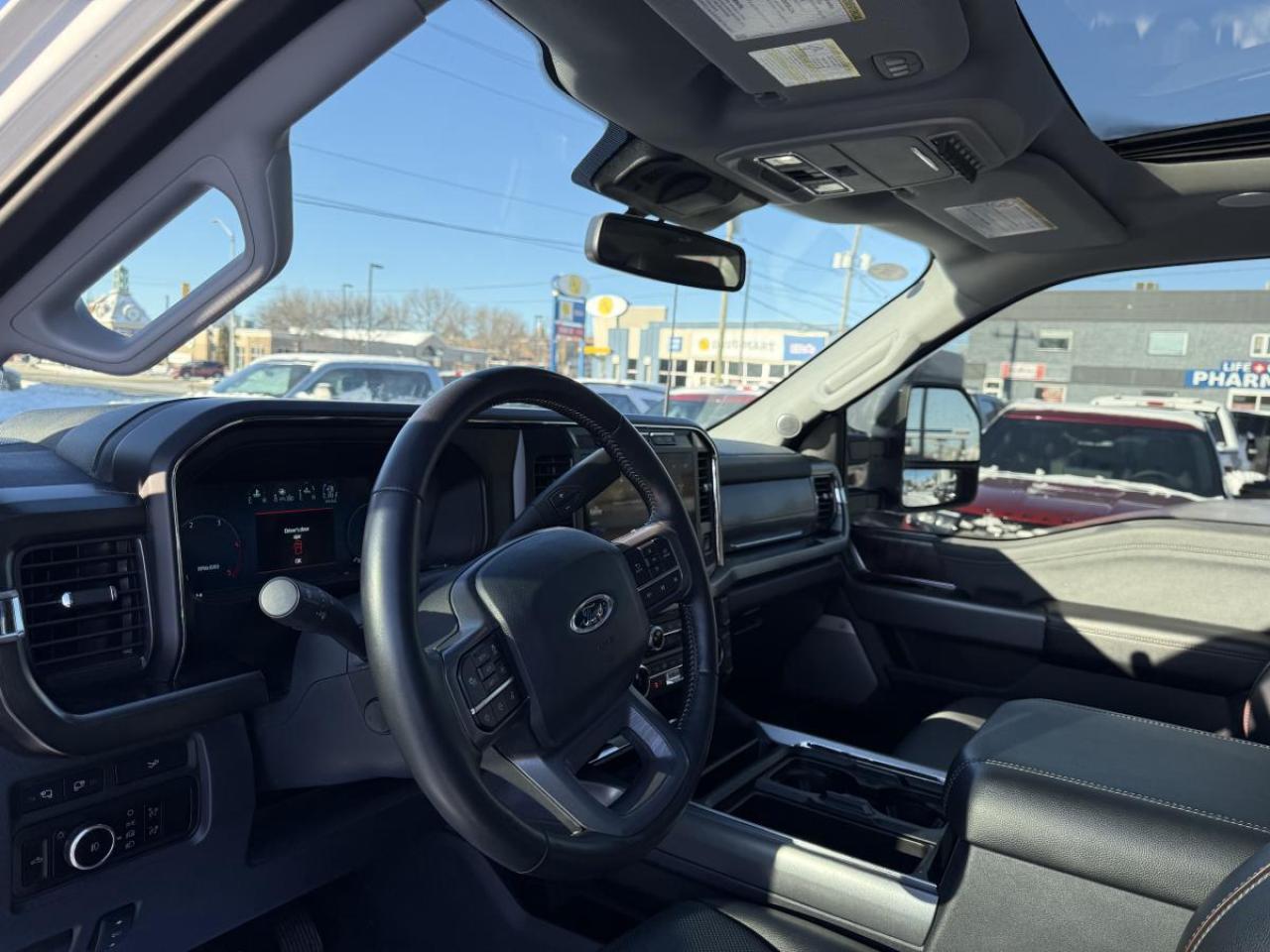 2024 Ford F-250 Super Duty SRW LARIAT 4WD CREW CAB 6.75' BOX Photo