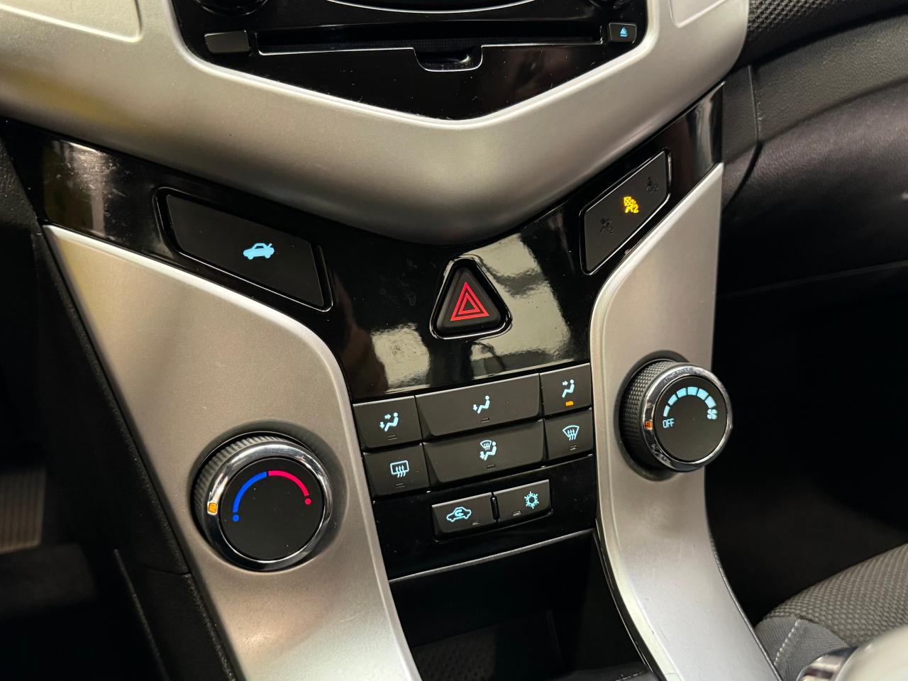 2016 Chevrolet Cruze LT+New Tires+Camera+Remote Start+A/C Photo32