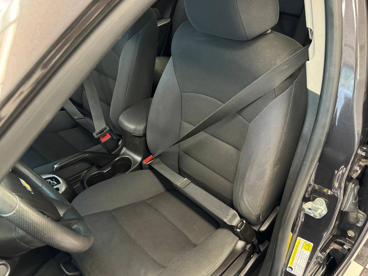 2016 Chevrolet Cruze LT+New Tires+Camera+Remote Start+A/C - Photo #19