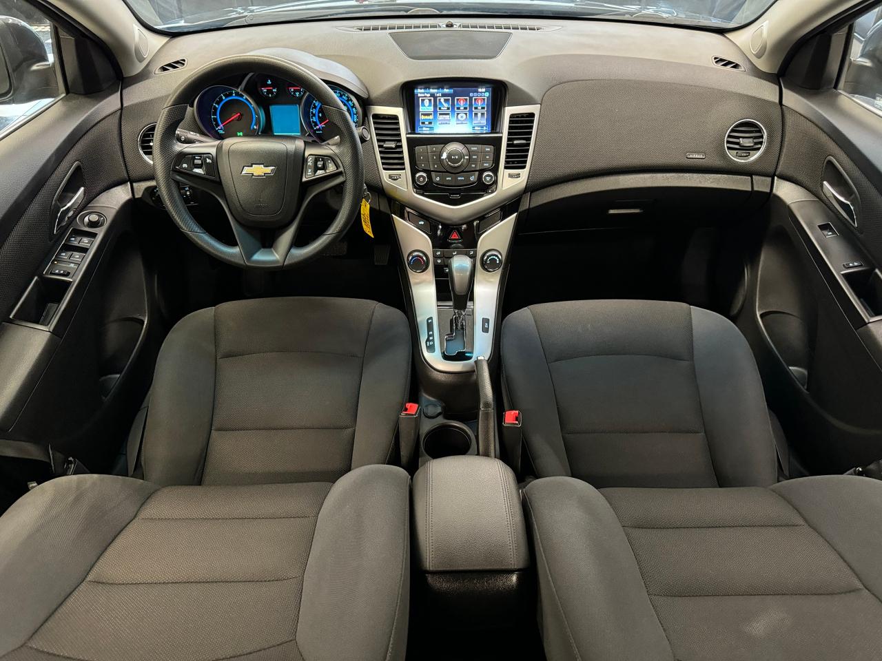 2016 Chevrolet Cruze LT+New Tires+Camera+Remote Start+A/C Photo2