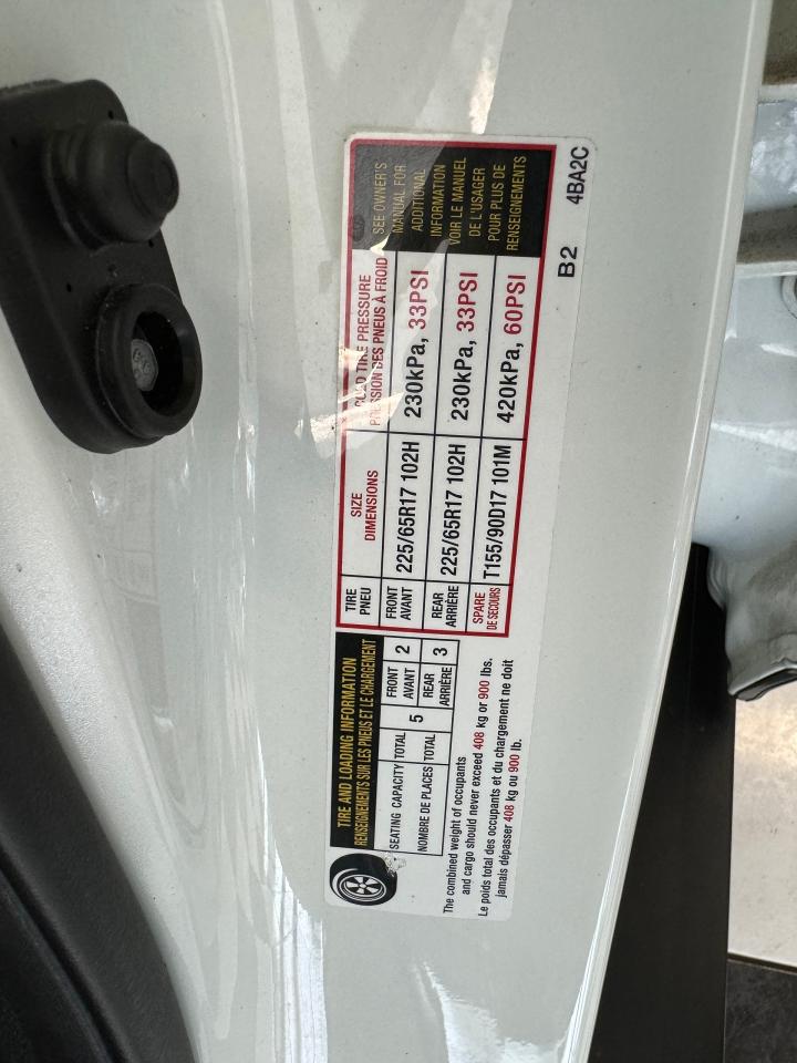 2018 Nissan Rogue S AWD+New Tires+ApplePlay+Blind Spot+CLEAN CARFAX Photo104