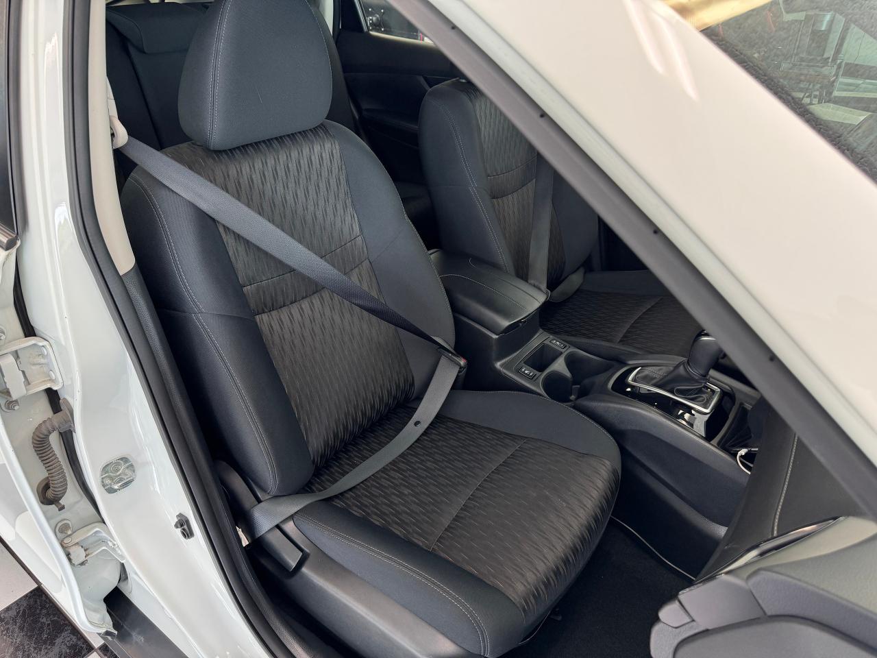2018 Nissan Rogue S AWD+New Tires+ApplePlay+Blind Spot+CLEAN CARFAX - Photo #22