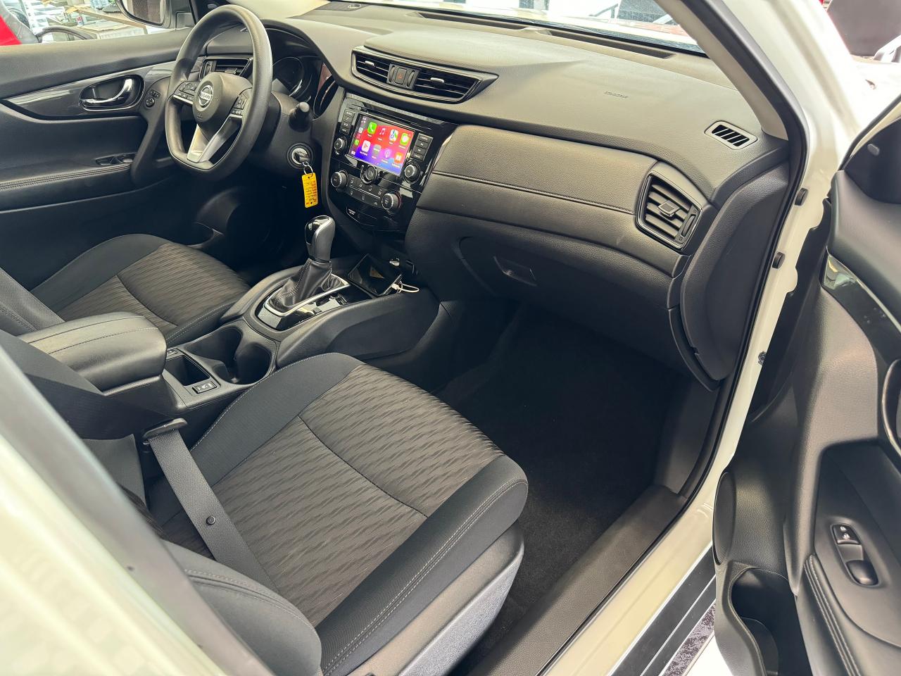 2018 Nissan Rogue S AWD+New Tires+ApplePlay+Blind Spot+CLEAN CARFAX Photo82
