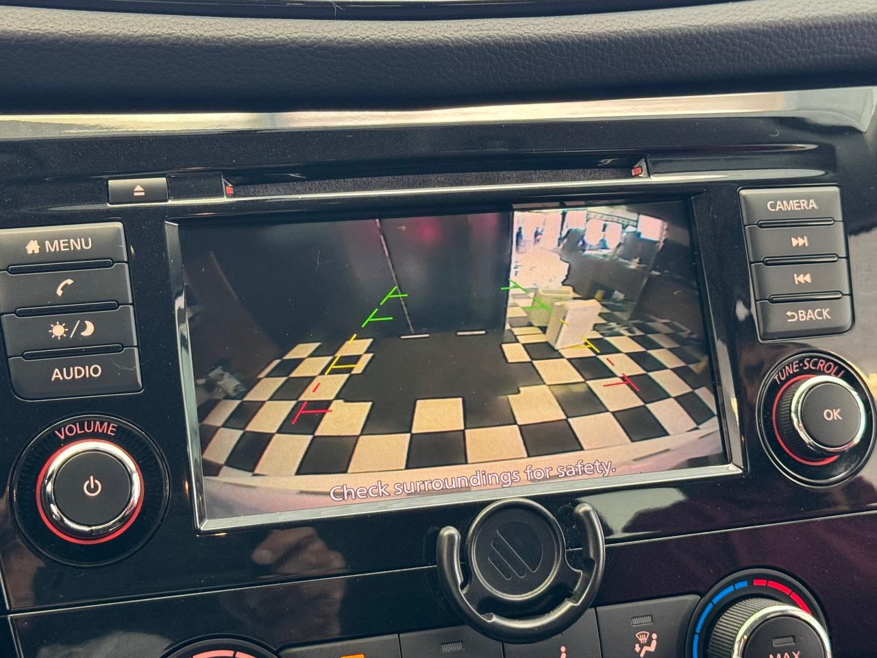 2018 Nissan Rogue S AWD+New Tires+ApplePlay+Blind Spot+CLEAN CARFAX Photo74