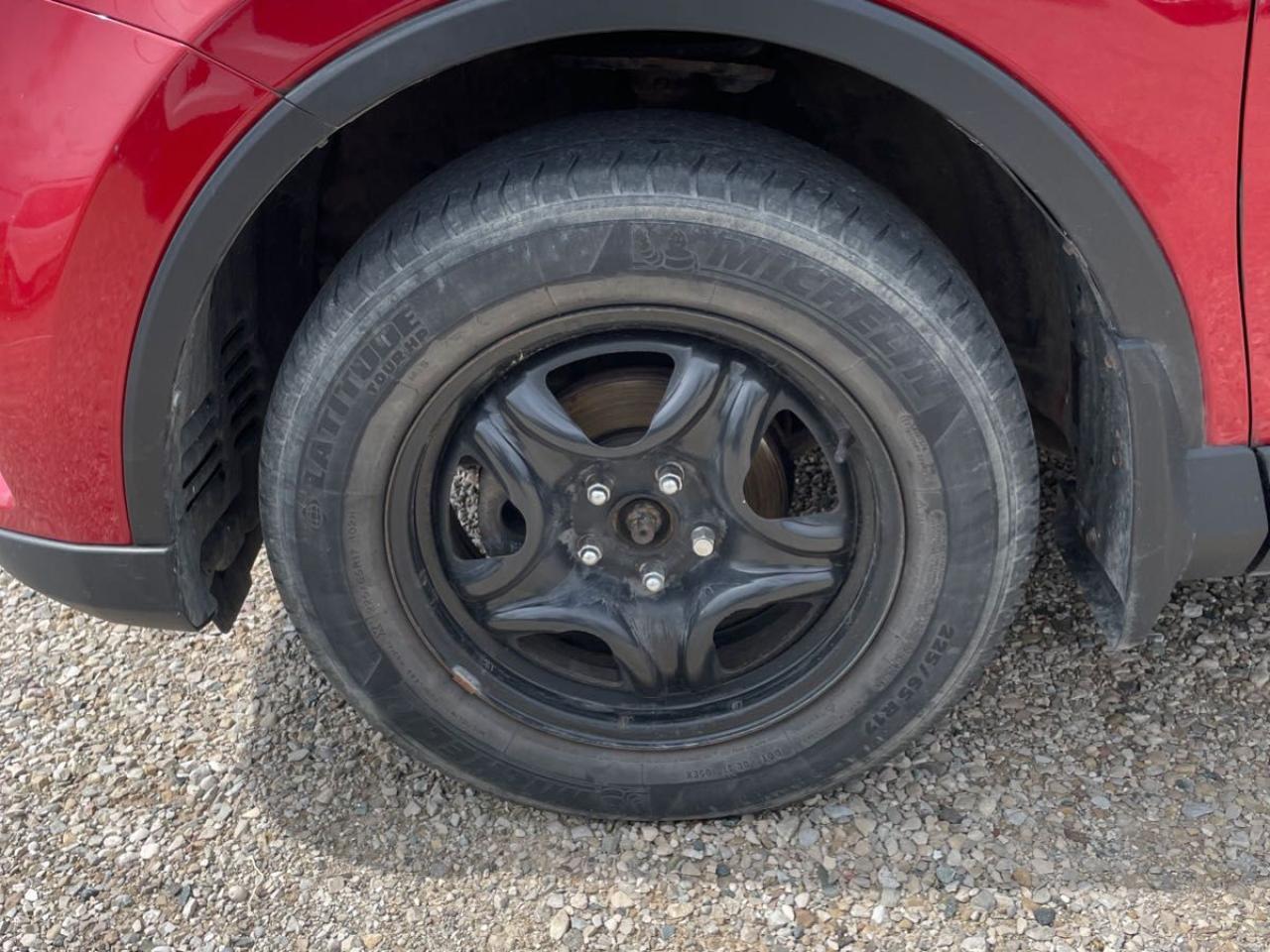 2017 Toyota RAV4 LE - Photo #6