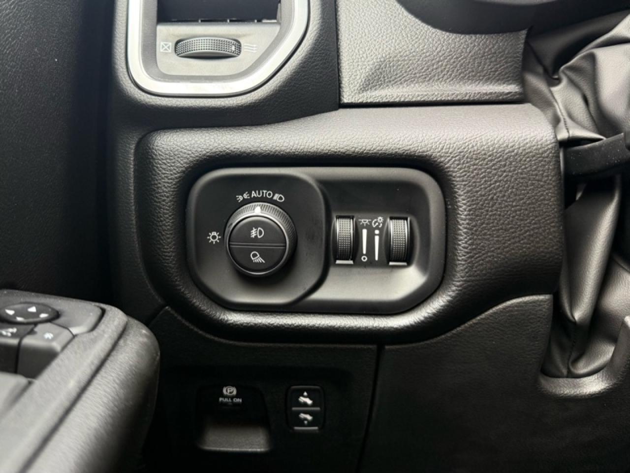 2025 RAM 1500 Big Horn Photo