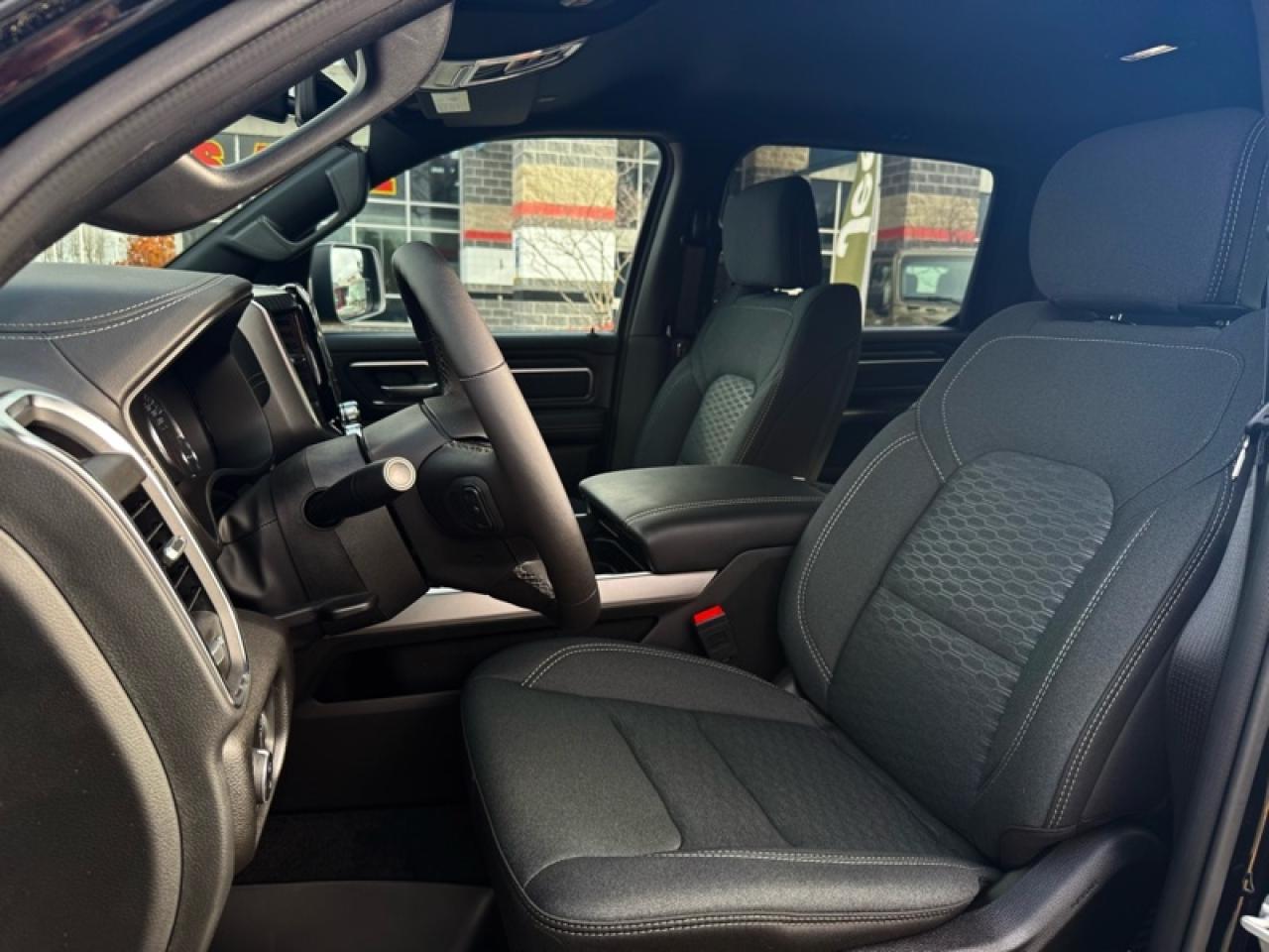 2025 RAM 1500 Big Horn Photo