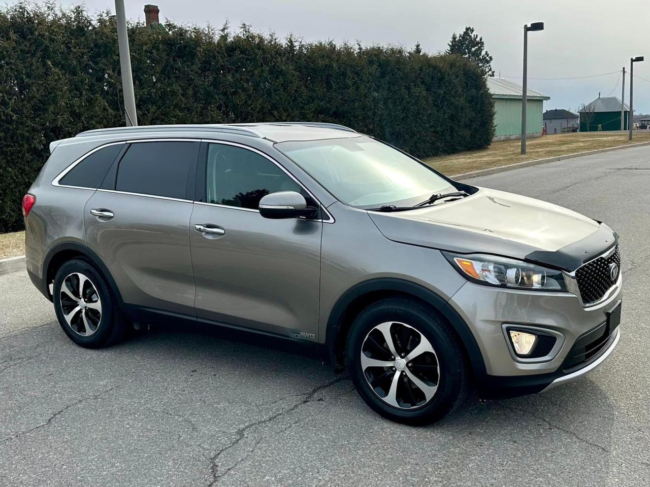 2016 Kia Sorento EX - AWD 7 Seater