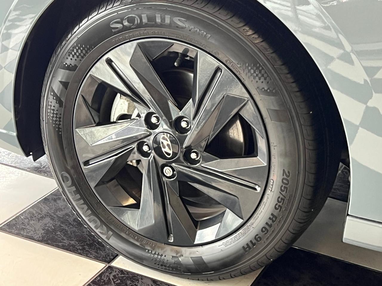 2022 Hyundai Elantra Preferred+ApplePlay+LaneKeep+Tinted+CLEAN CARFAX - Photo #54