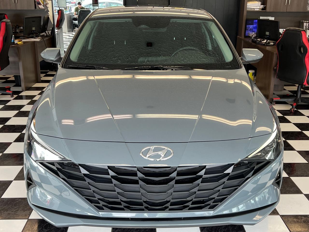 2022 Hyundai Elantra Preferred+ApplePlay+LaneKeep+Tinted+CLEAN CARFAX - Photo #8