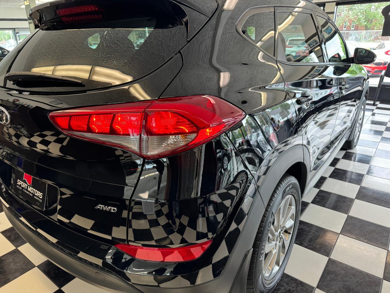 2018 Hyundai Tucson SE AWD+Leather+Pano Roof+ApplePlay+CLEAN CARFAX Photo108