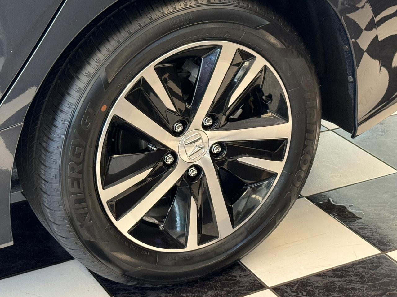 2022 Honda Civic Hatchback LX+Adaptive Cruise+RMT Start+CLEANCARFAX - Photo #47