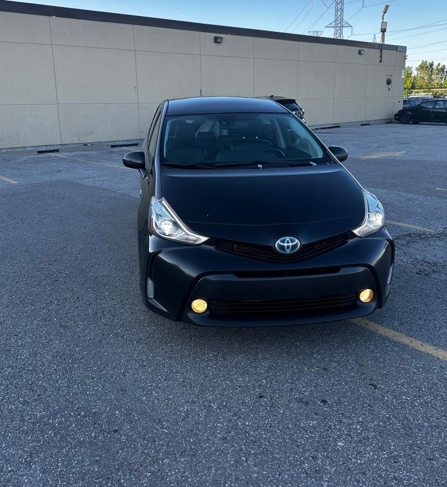 Used 2016 Toyota Prius v Prius 5 for sale in Etobicoke, ON