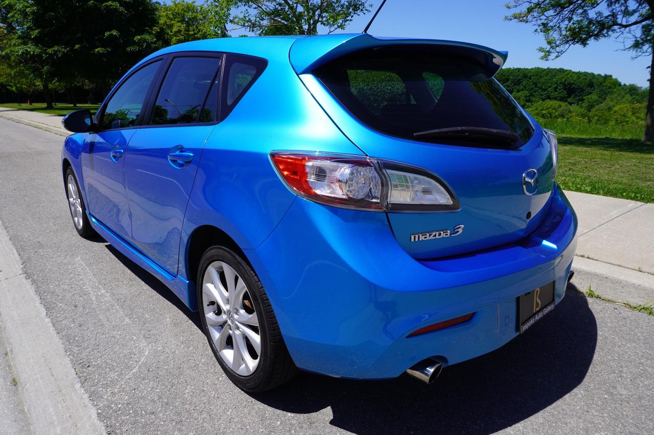 2010 Mazda MAZDA3 1 OWNER / NO ACCIDENTS / 6SPD / IMMACULATE SHAPE Photo2