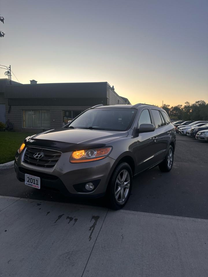 Used 2011 Hyundai Santa Fe GL SPORT for sale in Waterloo, ON