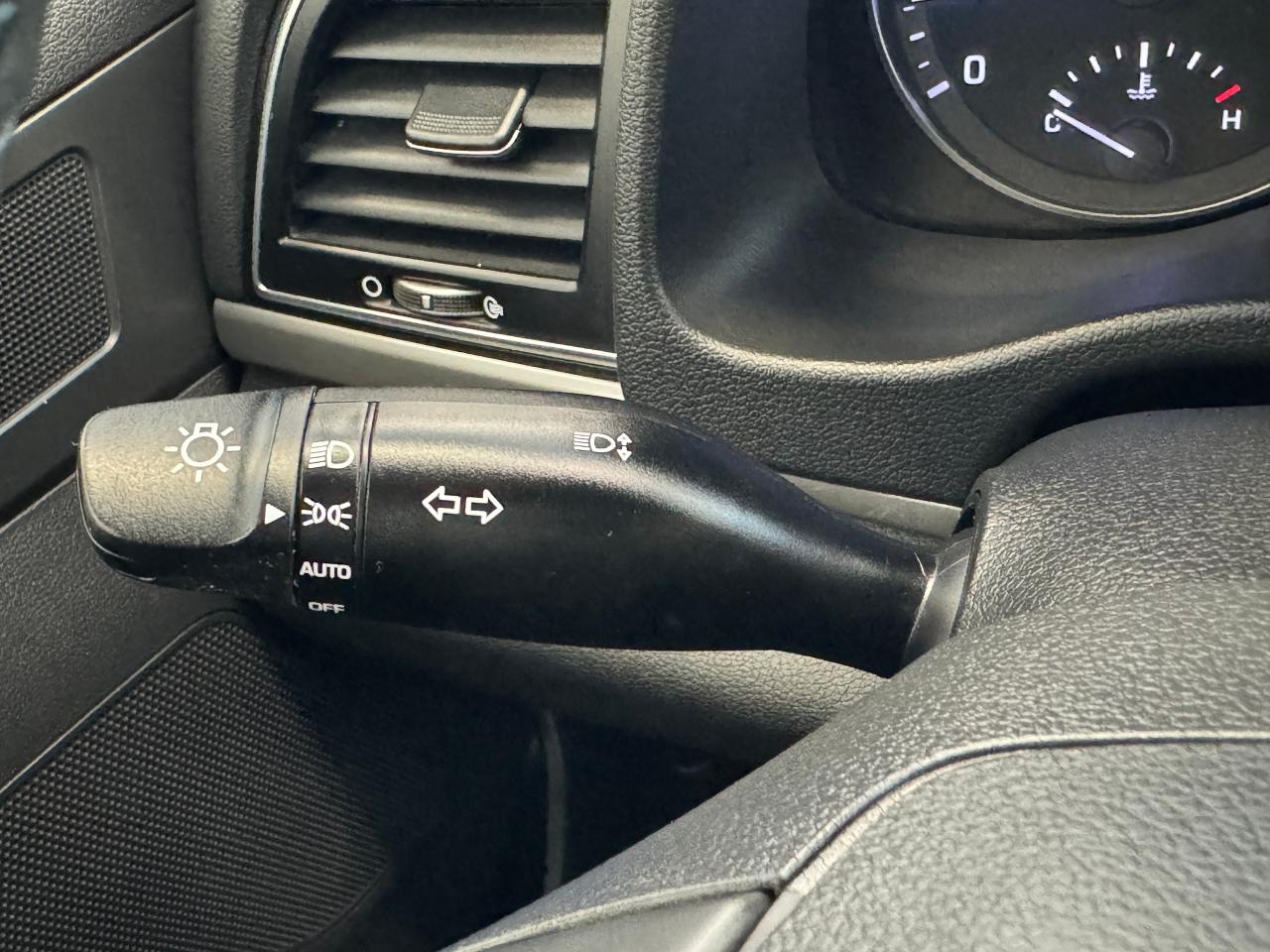 2017 Hyundai Elantra GL+ApplePlay+Camera+Blind Spot+CLEAN CARFAX - Photo #46