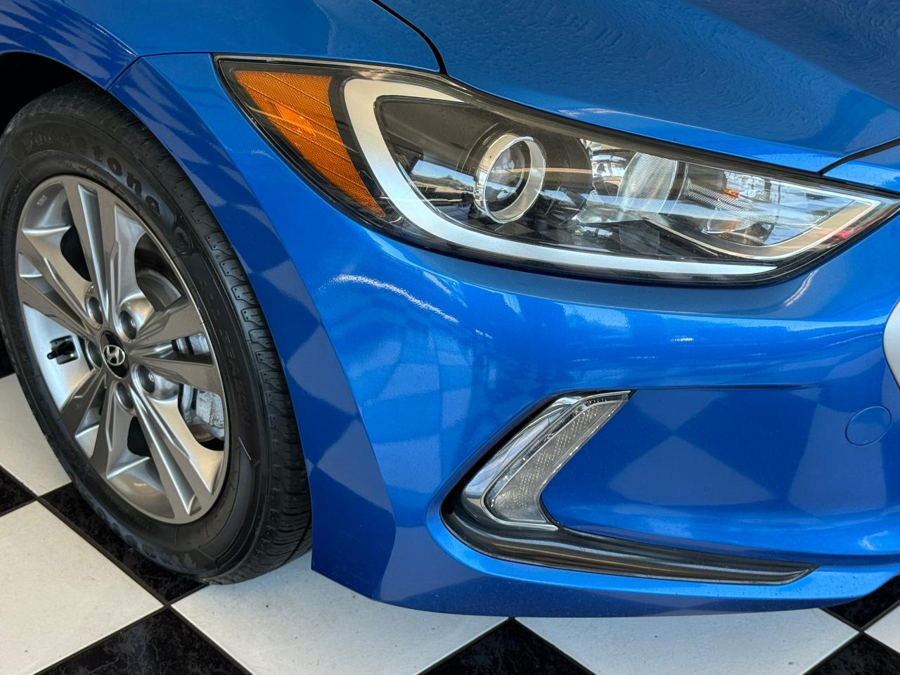 2017 Hyundai Elantra GL+ApplePlay+Camera+Blind Spot+CLEAN CARFAX Photo100
