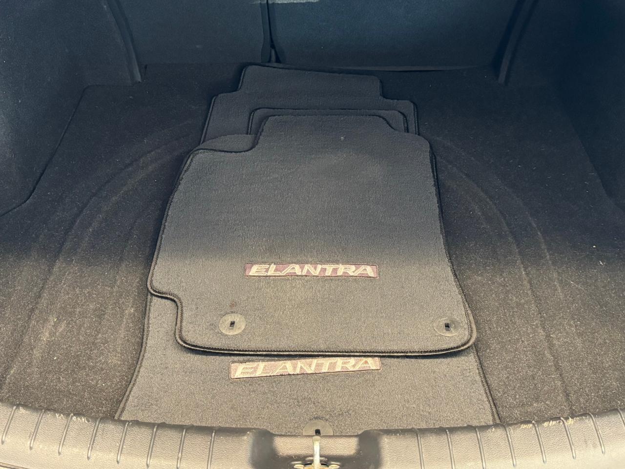 2017 Hyundai Elantra GL+ApplePlay+Camera+Blind Spot+CLEAN CARFAX - Photo #27