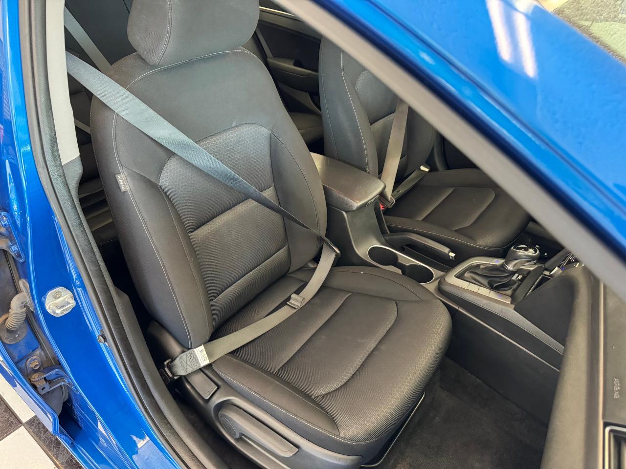 2017 Hyundai Elantra GL+ApplePlay+Camera+Blind Spot+CLEAN CARFAX Photo87