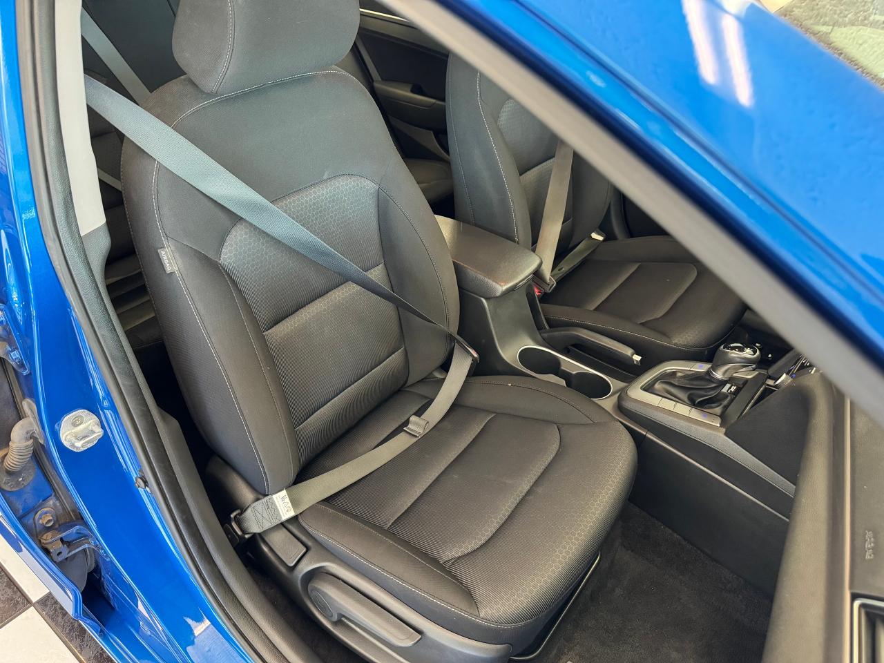 2017 Hyundai Elantra GL+ApplePlay+Camera+Blind Spot+CLEAN CARFAX Photo85