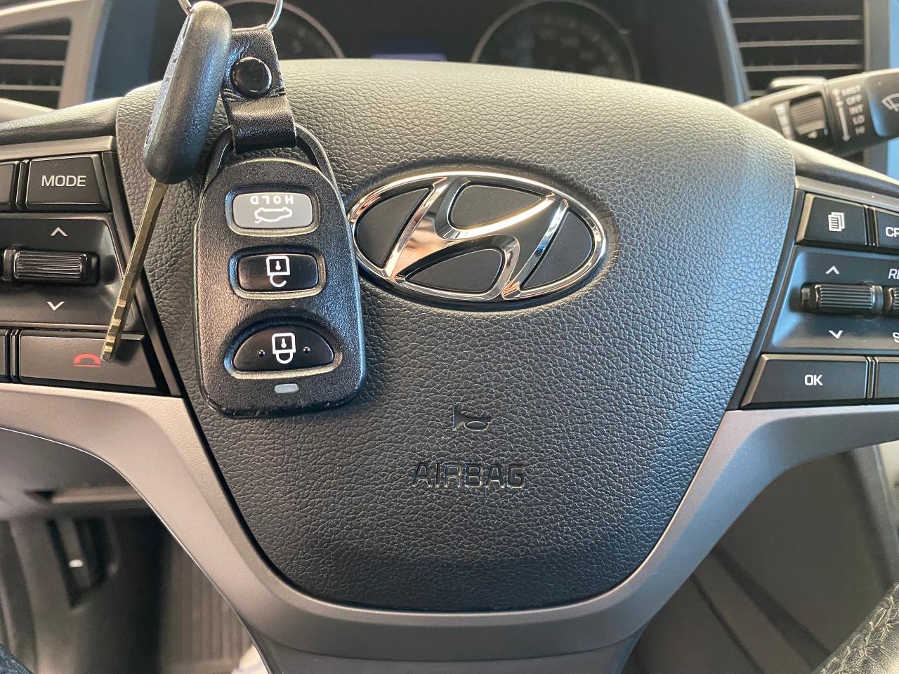 2017 Hyundai Elantra GL+ApplePlay+Camera+Blind Spot+CLEAN CARFAX Photo80