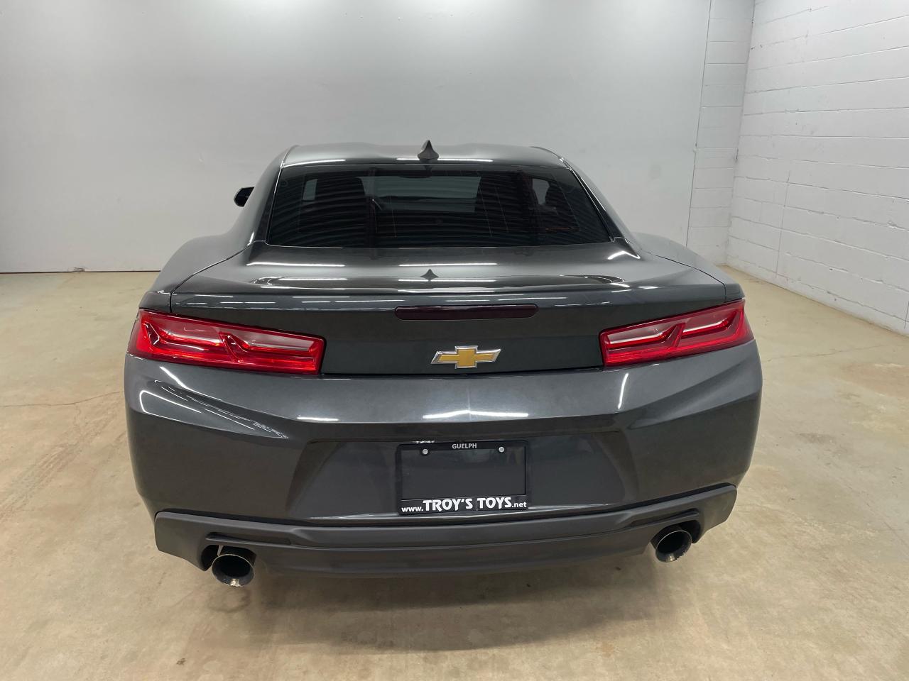 2018 Chevrolet Camaro 1LT Photo4