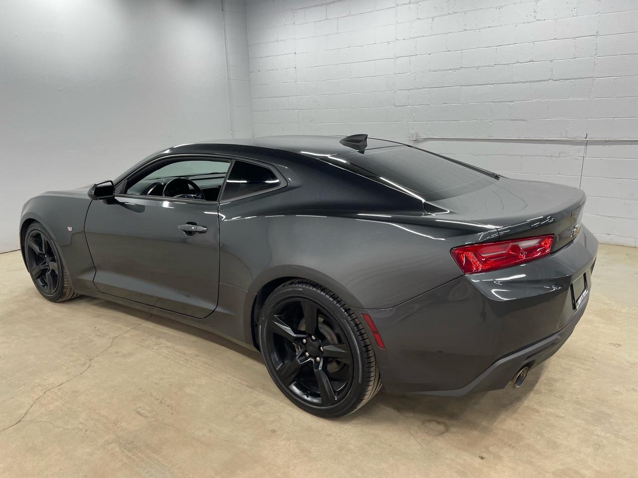 2018 Chevrolet Camaro 1LT Photo3