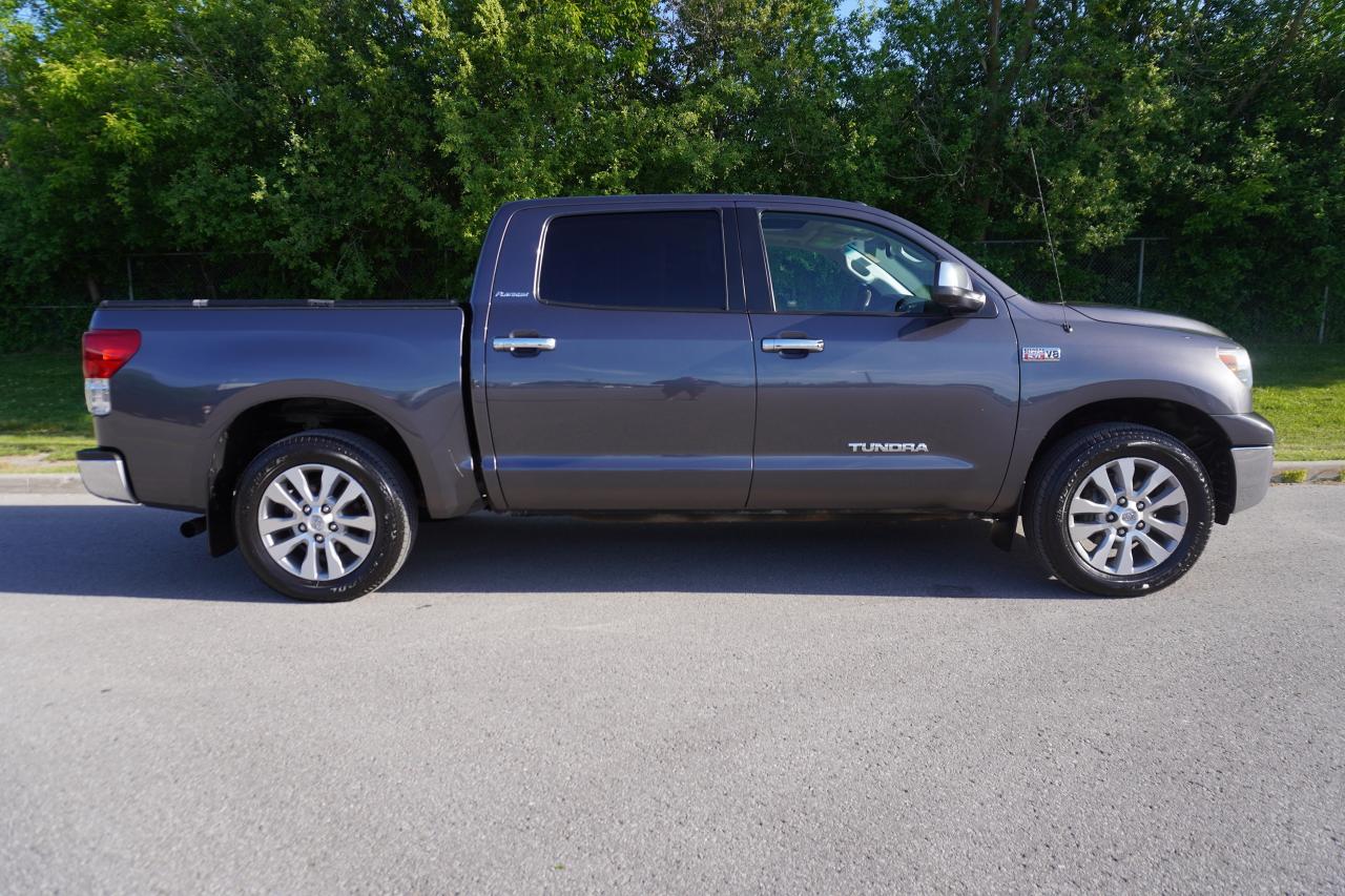 2011 Toyota Tundra PLATINUM / CREWMAX / NO ACCIDENTS / STUNNING COMBO Photo4