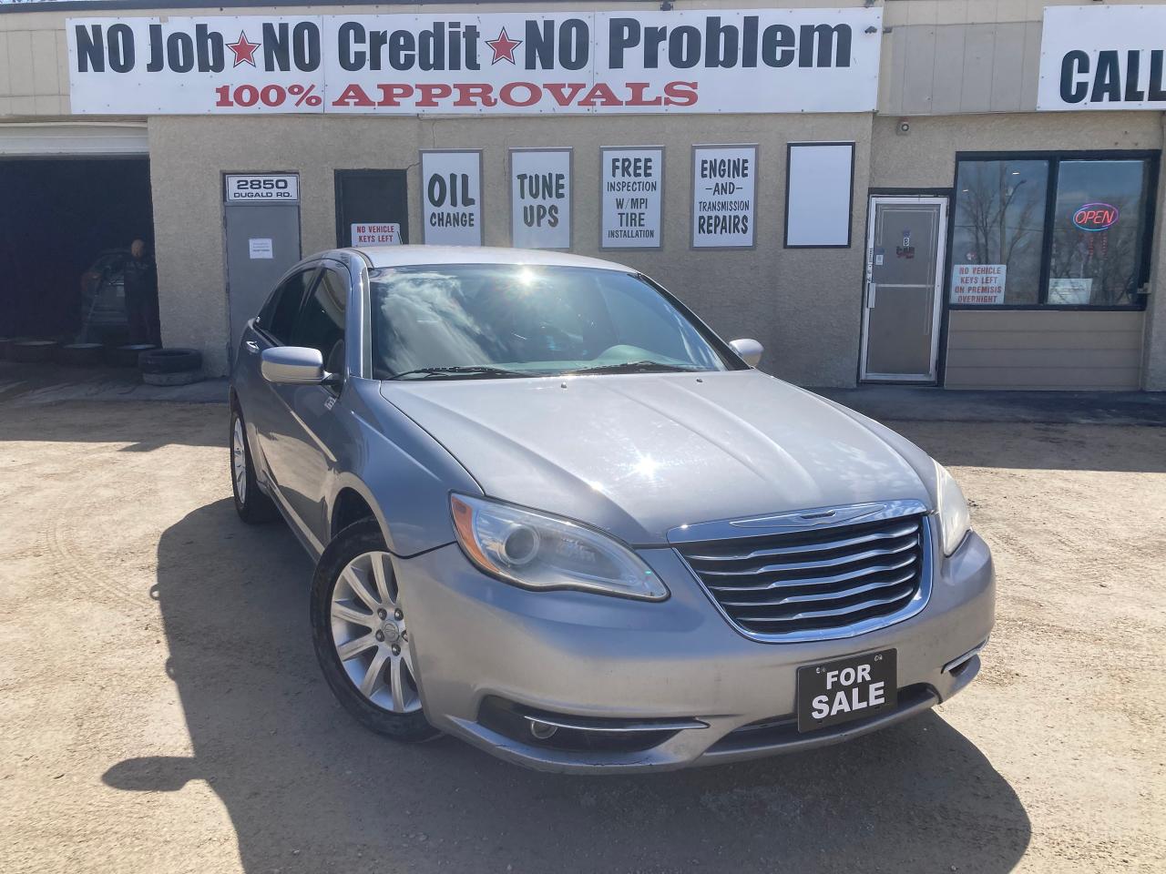 Used 2014 Chrysler 200 4dr Toruning - *AS TRADED* for sale in Winnipeg, MB